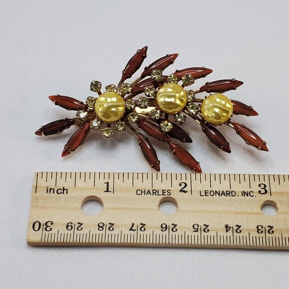 Vintage CATHE Brooch Riveted Dark Coral rhinestones Faux Pearls Leaf & Flowers - Picture 9 of 12